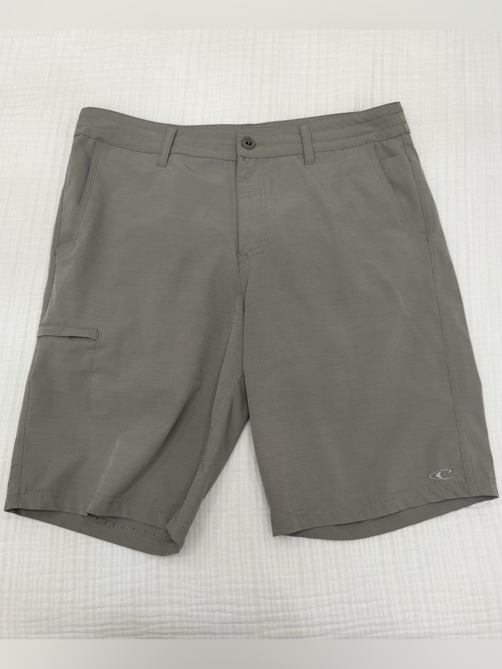o’neill gray hybrid cargo shorts size 32
